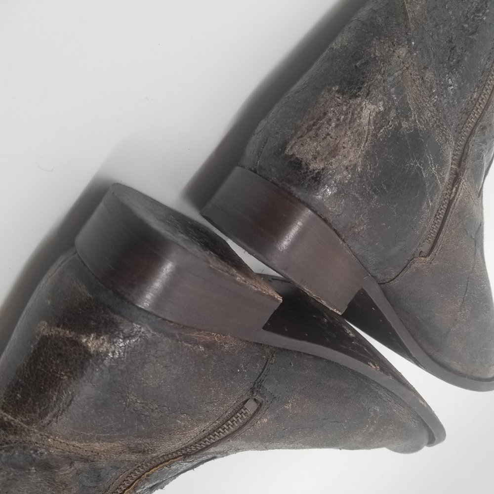 FRYE | Melissa Button Ankle Booties w/ Crackle Leather - 11B - Picture 8 of 13